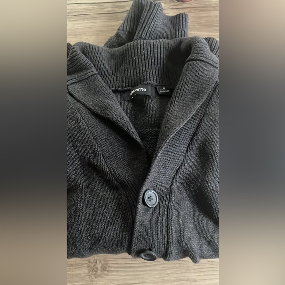 Men’s cardigan size M